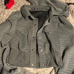 Grey cropped jacket with puffy like sleeves